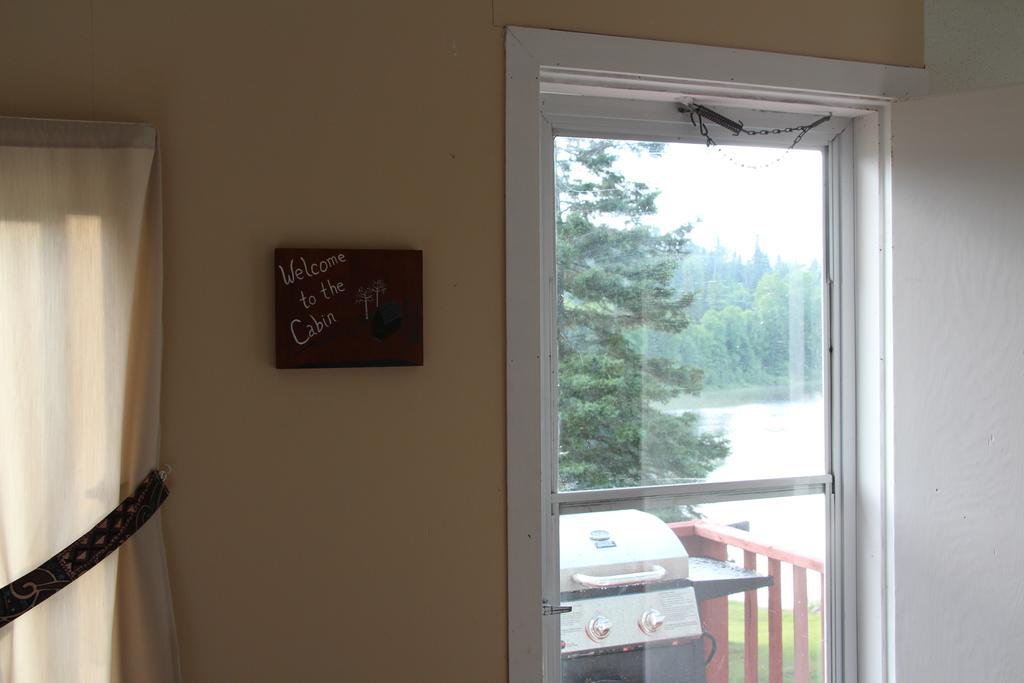 Catfish Lakefront Cabins & Campground 와와 외부 사진
