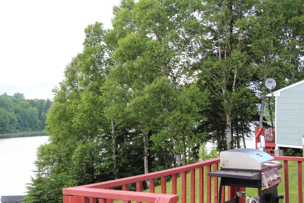 Catfish Lakefront Cabins & Campground 와와 외부 사진